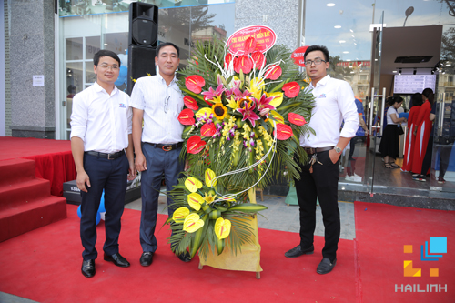 Chi nhánh công ty CP Thiết bị vệ sinh Caesar Việt Nam Tại Hà Nội chúc mừng Hải Linh