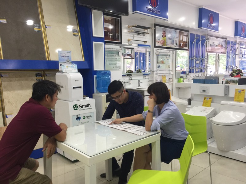 Hình khách hàng mua bồn tiểu nam tại Hải Linh